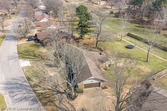 2100 Queensbury Way, Fort Smith, AR 72908