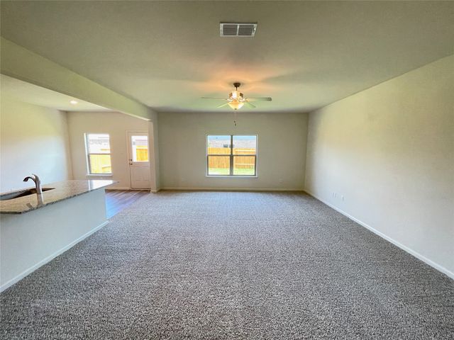 620 Fountain Drive, Seagoville, TX 75159