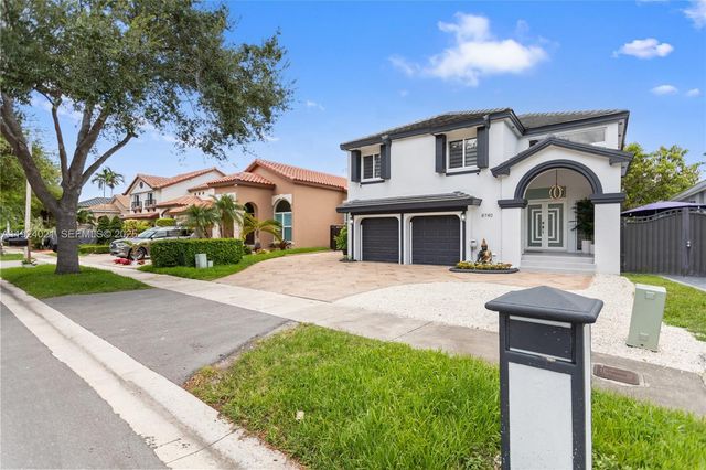 8740 NW 153rd Ter, Miami Lakes, FL 33018