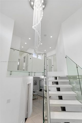 8740 NW 153rd Ter, Miami Lakes, FL 33018