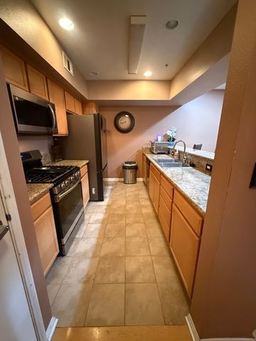 12078 S Broadway, Los Angeles, CA 90061