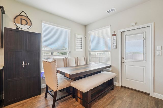 701 Indian Hawthorn Drive, Glenn Heights, TX 75154