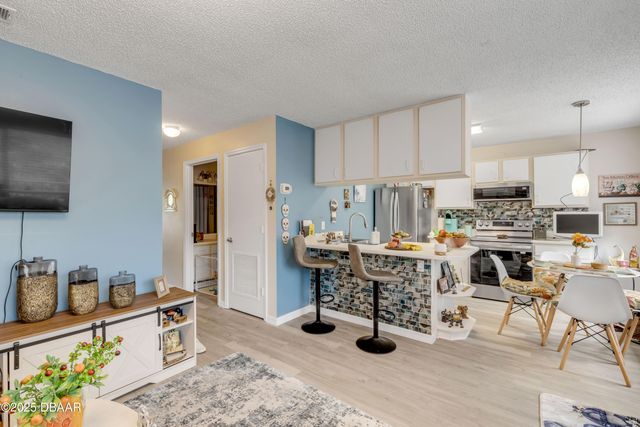 1601 Big Tree Rd Apt 807, Daytona Beach, FL 32119