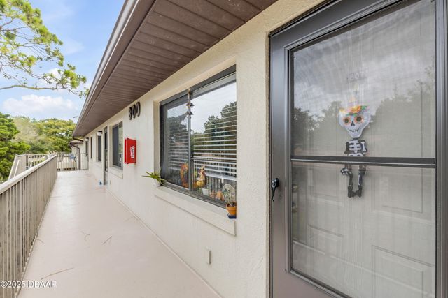 1601 Big Tree Rd Apt 807, Daytona Beach, FL 32119