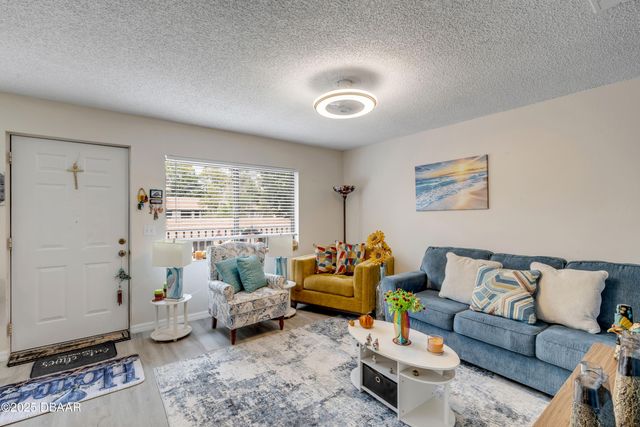 1601 Big Tree Rd Apt 807, Daytona Beach, FL 32119