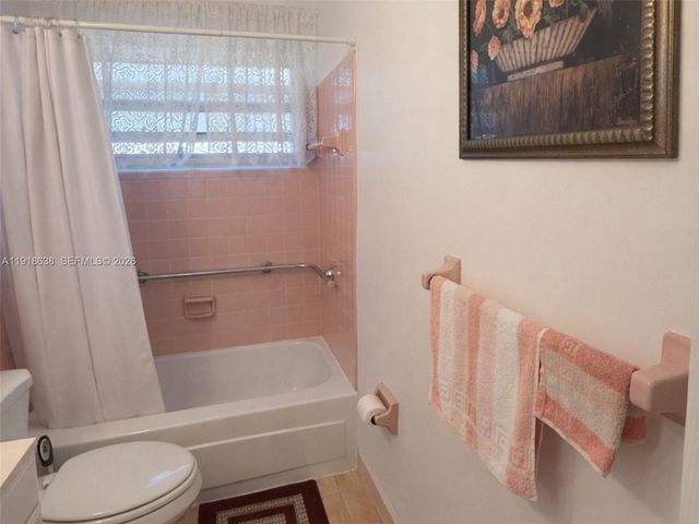 4805 Highland Dr, Tamarac, FL 33319