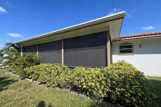 4805 Highland Dr, Tamarac, FL 33319