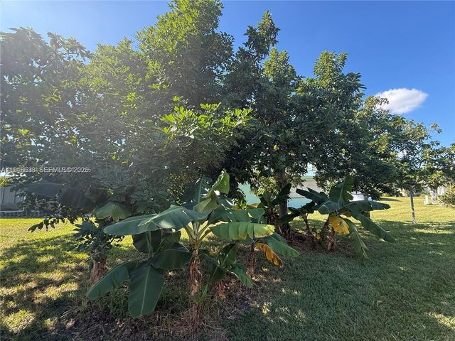 4805 Highland Dr, Tamarac, FL 33319