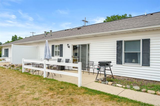 5792 Celery Street, Kalamazoo, MI 49048