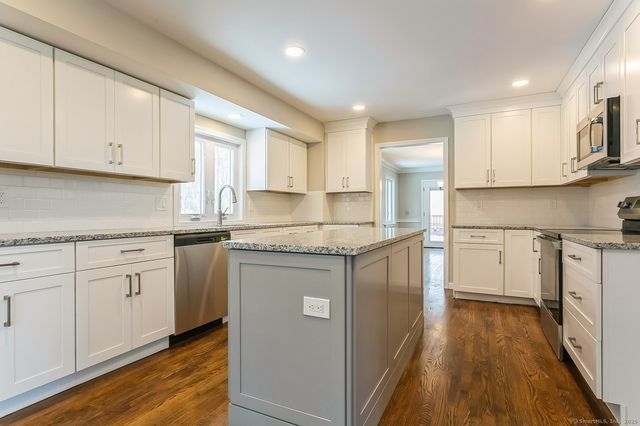 51 Laura Road, Hamden, CT 06514