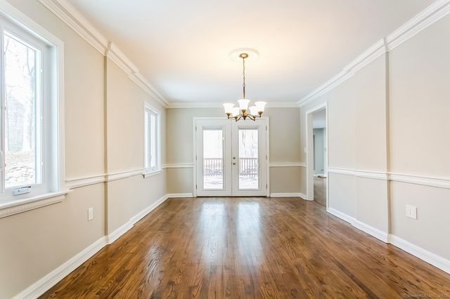51 Laura Road, Hamden, CT 06514