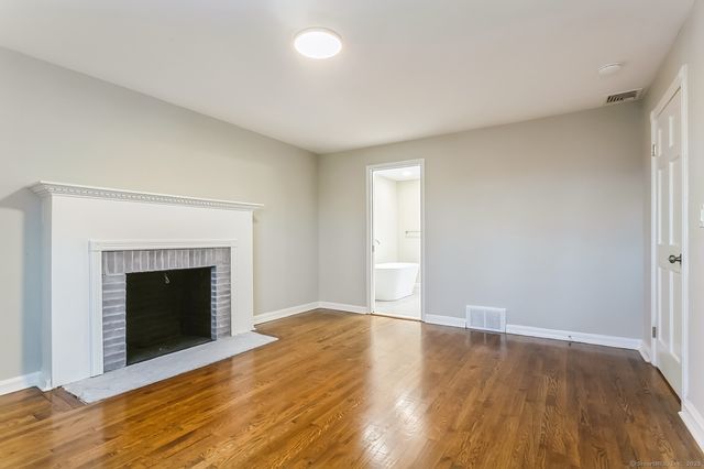 51 Laura Road, Hamden, CT 06514