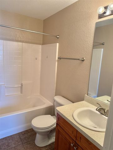 2314 Aldergate Drive, Arlington, TX 76012