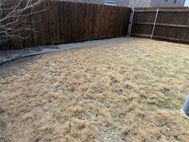 2314 Aldergate Drive, Arlington, TX 76012