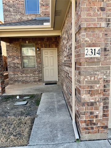2314 Aldergate Drive, Arlington, TX 76012