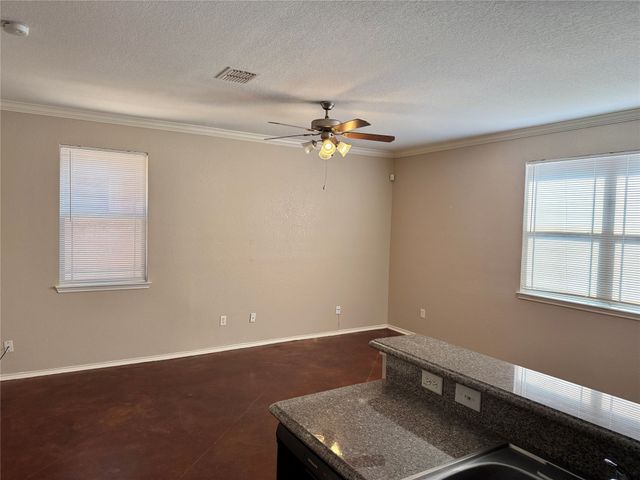 2314 Aldergate Drive, Arlington, TX 76012