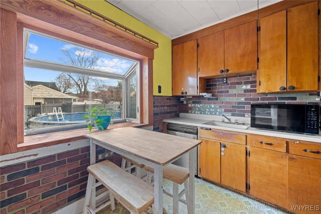 52 Gilbert Avenue, Hamburg, NY 14219