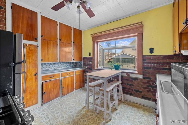 52 Gilbert Avenue, Hamburg, NY 14219