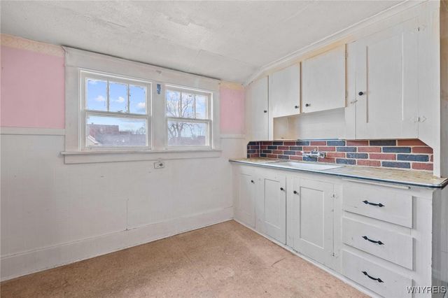 52 Gilbert Avenue, Hamburg, NY 14219