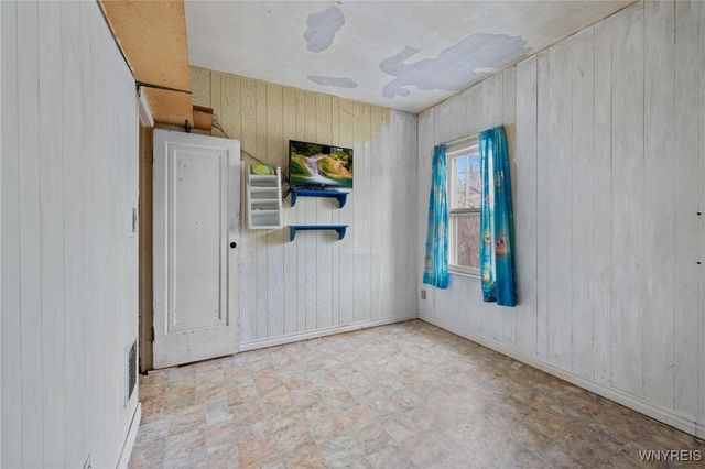 52 Gilbert Avenue, Hamburg, NY 14219