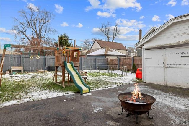 52 Gilbert Avenue, Hamburg, NY 14219