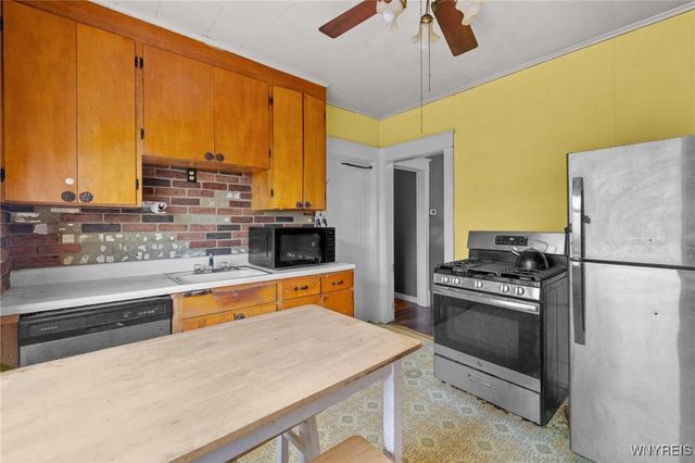 52 Gilbert Avenue, Hamburg, NY 14219