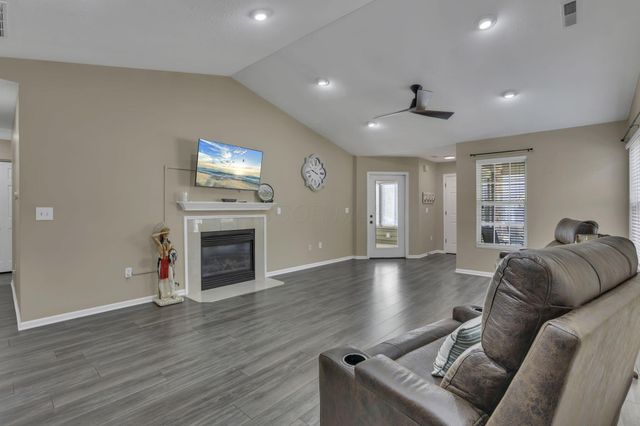 5870 Crooked Creek Boulevard, Grove City, OH 43123