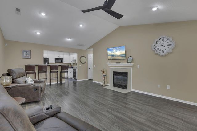 5870 Crooked Creek Boulevard, Grove City, OH 43123