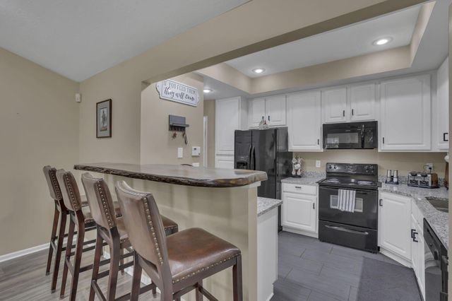 5870 Crooked Creek Boulevard, Grove City, OH 43123