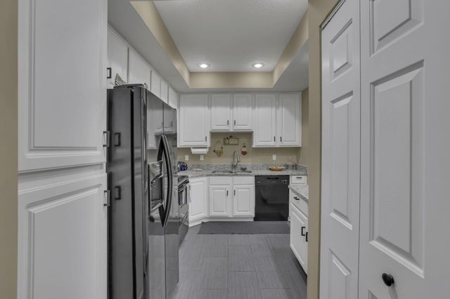 5870 Crooked Creek Boulevard, Grove City, OH 43123