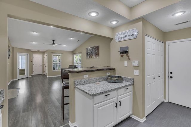 5870 Crooked Creek Boulevard, Grove City, OH 43123