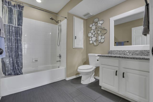 5870 Crooked Creek Boulevard, Grove City, OH 43123