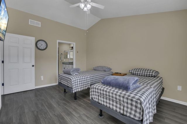 5870 Crooked Creek Boulevard, Grove City, OH 43123