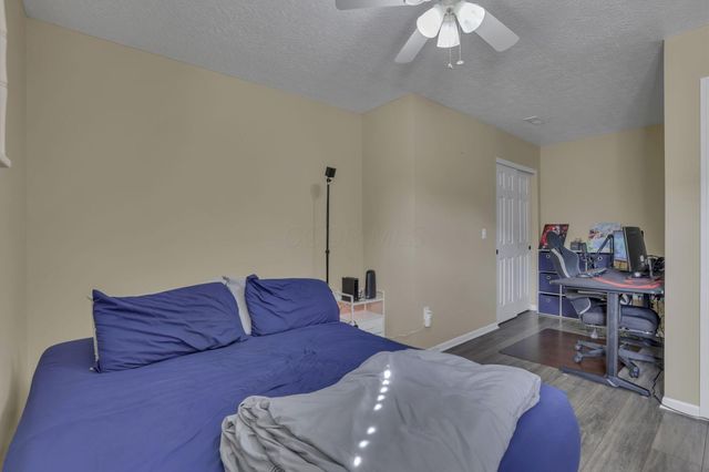 5870 Crooked Creek Boulevard, Grove City, OH 43123