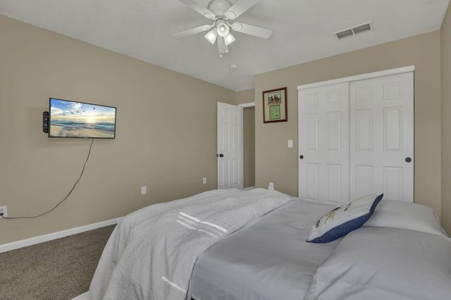 5870 Crooked Creek Boulevard, Grove City, OH 43123