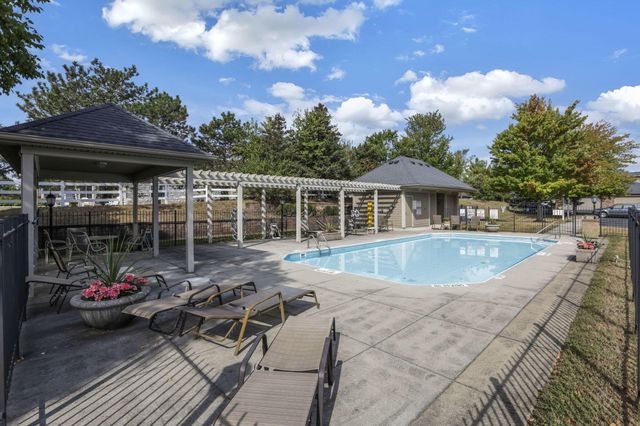 5870 Crooked Creek Boulevard, Grove City, OH 43123