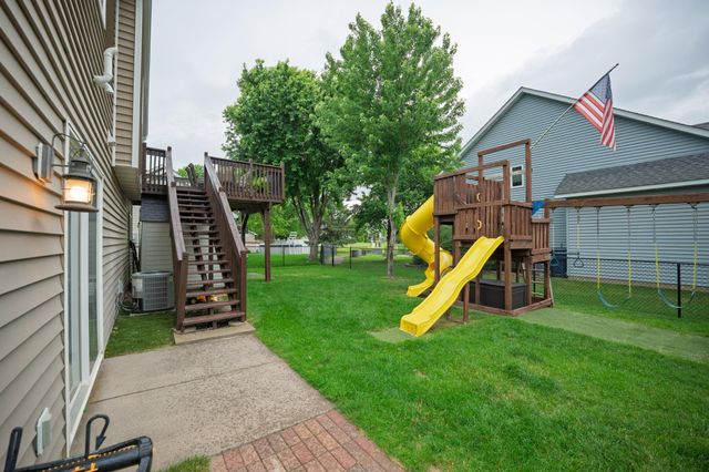 617 12th Street, Farmington, MN 55024
