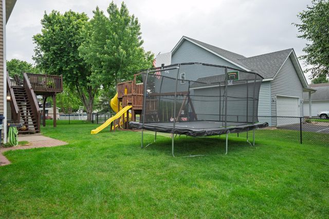 617 12th Street, Farmington, MN 55024