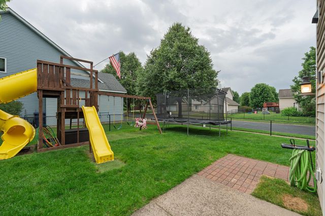 617 12th Street, Farmington, MN 55024
