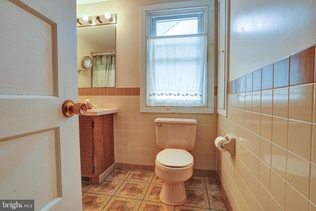 535 VALLEY PARK RD, Phoenixville, PA 19460