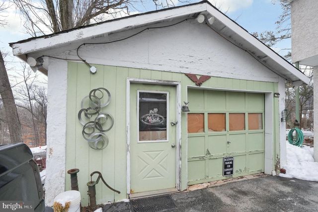 535 VALLEY PARK RD, Phoenixville, PA 19460