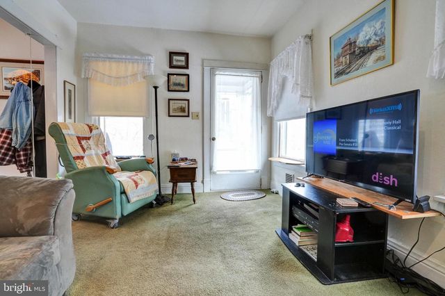 535 VALLEY PARK RD, Phoenixville, PA 19460