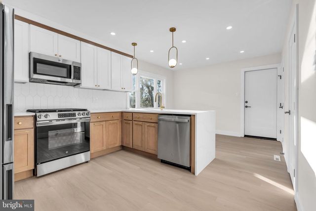 9 14TH ST, Williamstown, NJ 08094