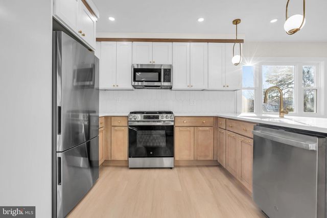 9 14TH ST, Williamstown, NJ 08094