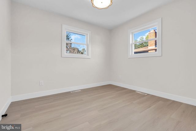 9 14TH ST, Williamstown, NJ 08094