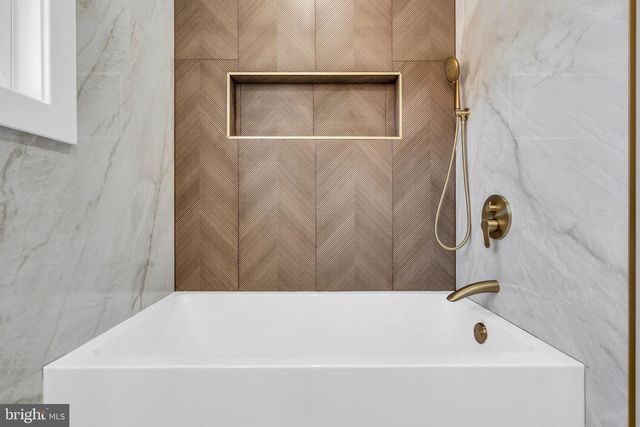 9 14TH ST, Williamstown, NJ 08094