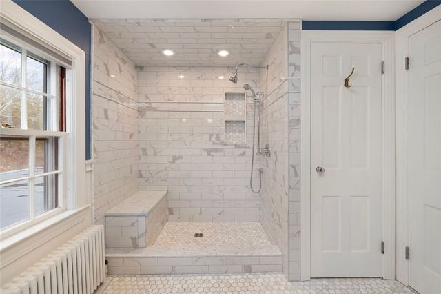 555 Great Road, Lincoln, RI 02865