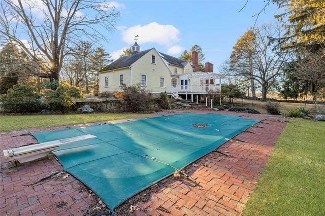 555 Great Road, Lincoln, RI 02865