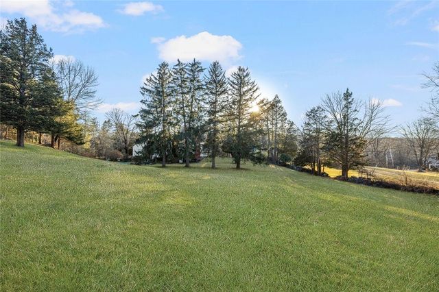 555 Great Road, Lincoln, RI 02865