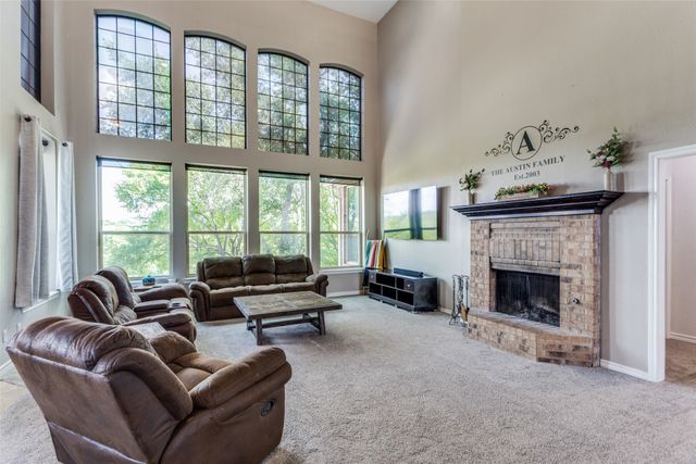 7428 Golf Club Drive, Fort Worth, TX 76179